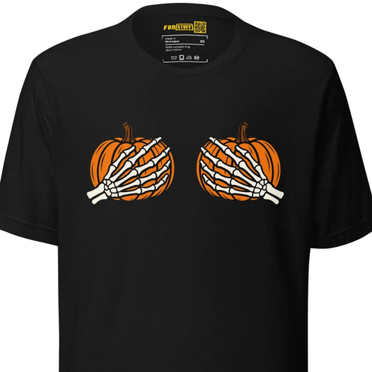 Pumpkin Boobs – Halloween Shirt mit Skeletthänden