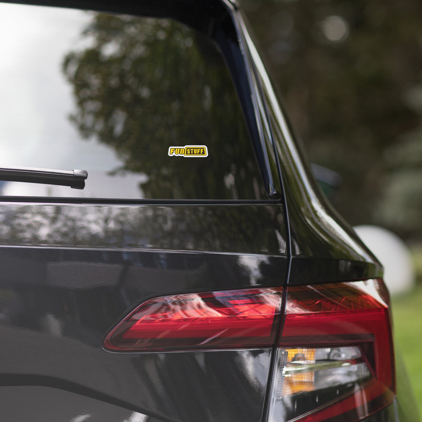 FunStuff Logo Sticker – Bubble-free