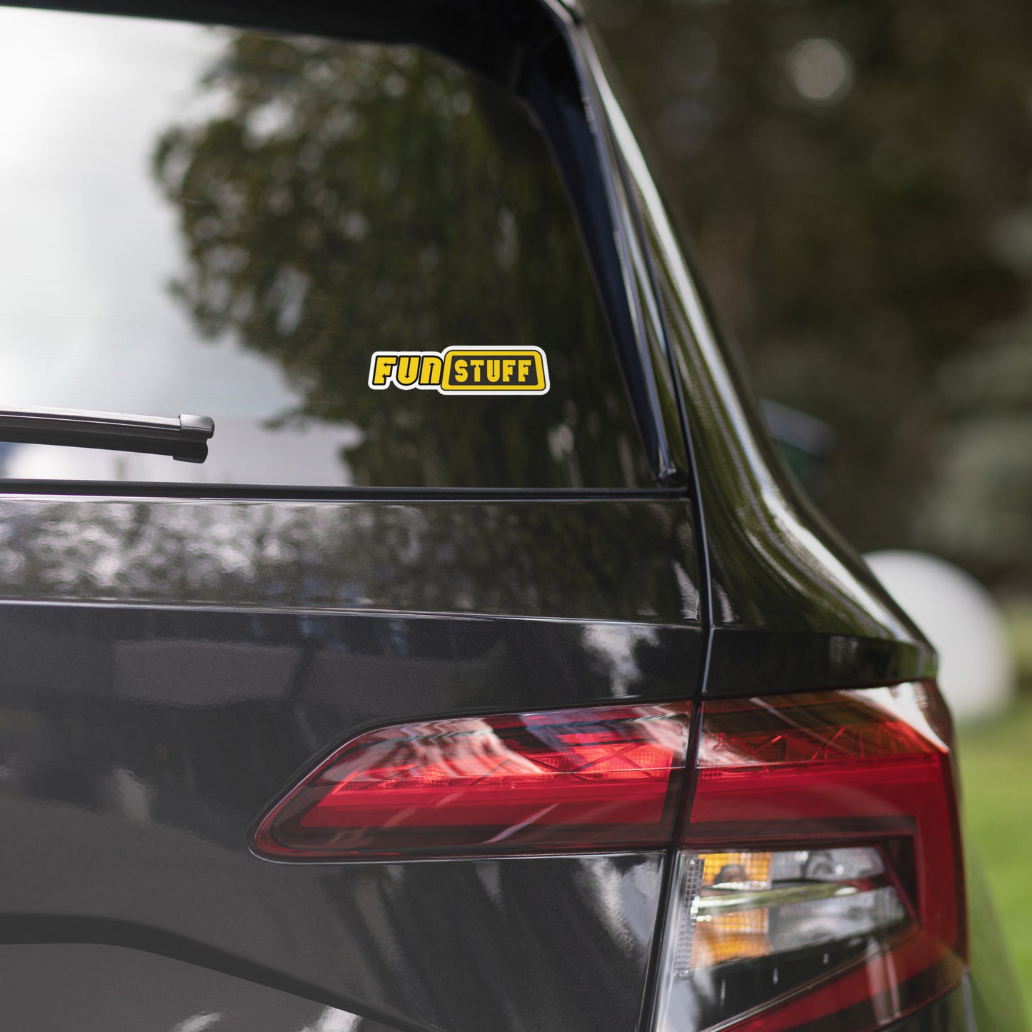 FunStuff Logo Sticker – Bubble-free