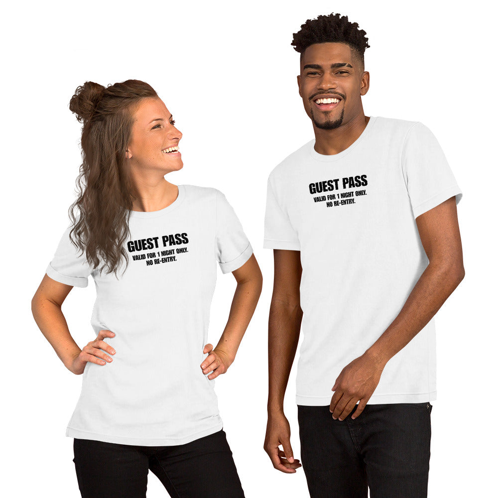 Guest Pass – One Night Only Shirt mit ironischer Einladung