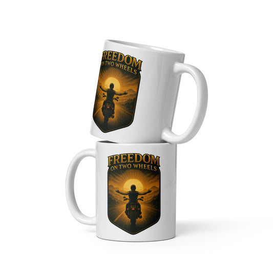Freedom on Two Wheels - Weiße, glänzende Tasse